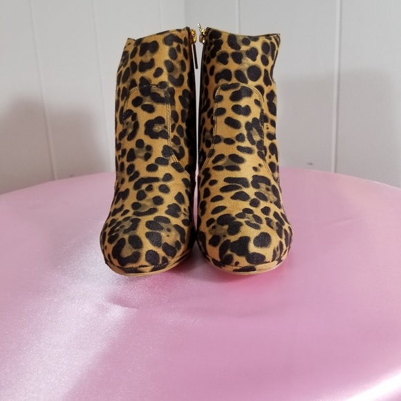 High Heeled Leopard Print Boots - Picture 2 of 4